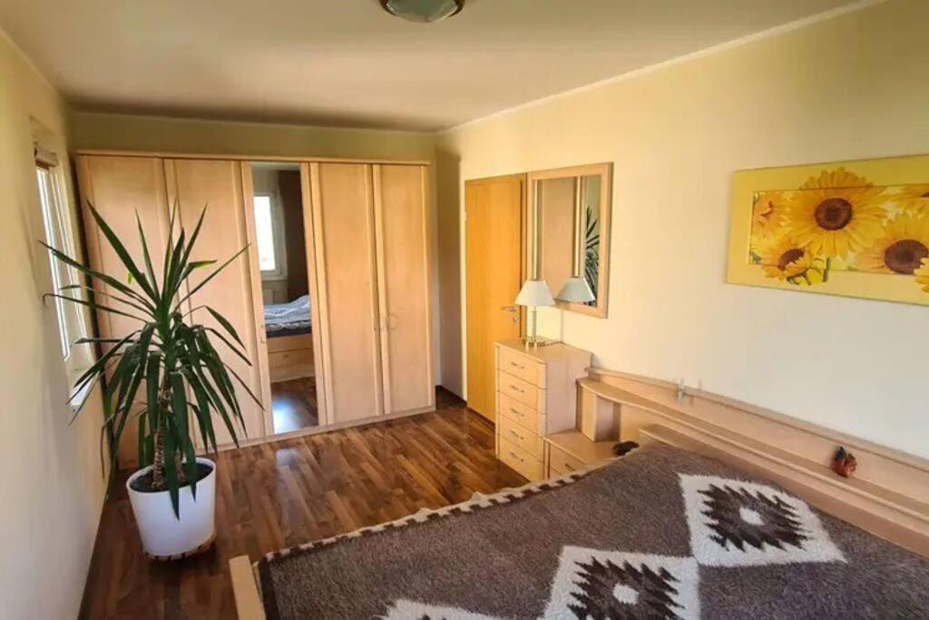 Modern Townhouse, Quiet And Close To The Centre. * Berlino
